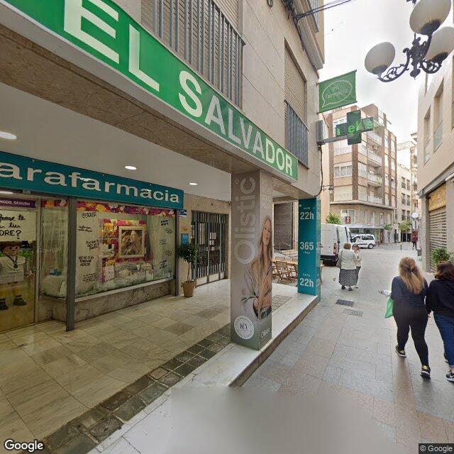 Street view near Farmacia El Salvador in Elche/Elx