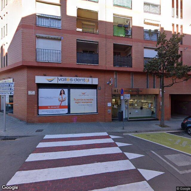 Street view near Farmacia Els Pinetons in Barcelona