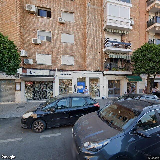 Street view near Farmacia Esperanza De Triana Xiii in Sevilla