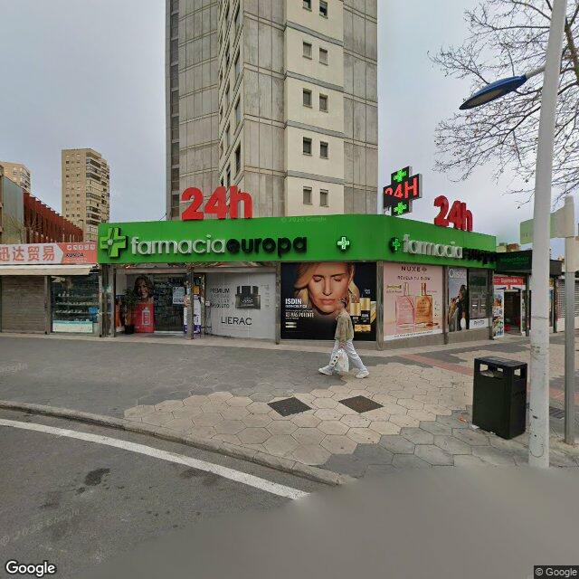 Street view near Farmacia Europa in Benidorm