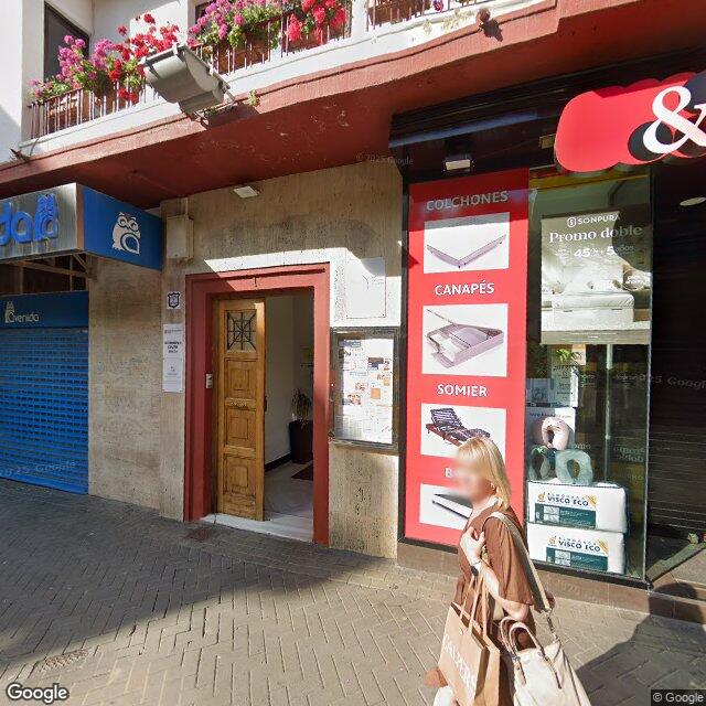 Street view near Farmacia in Jaén