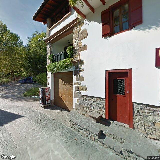 Street view near Farmacia in Navarra