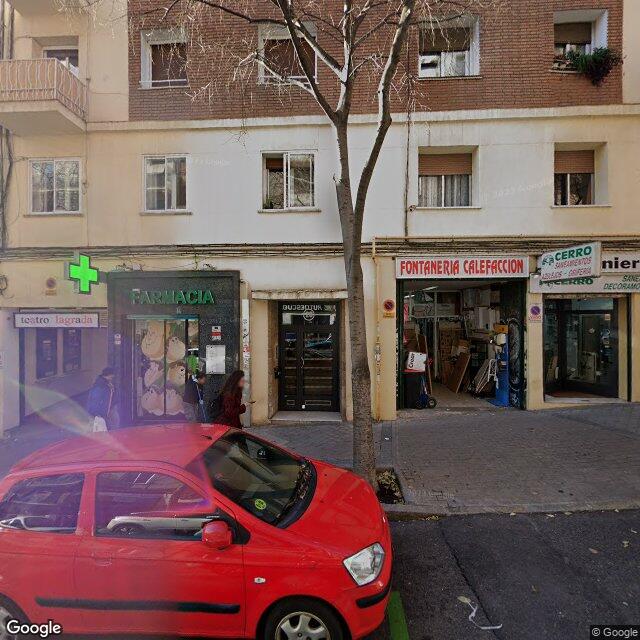 Street view near Farmacia in Madrid