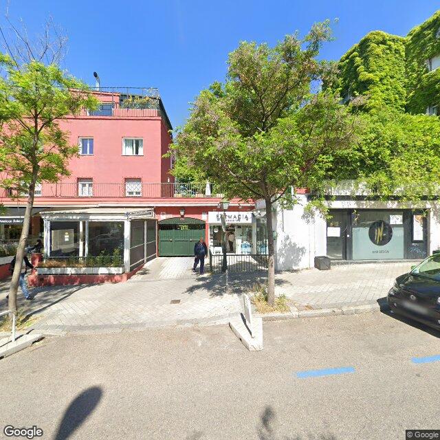 Street view near Farmacia in Madrid