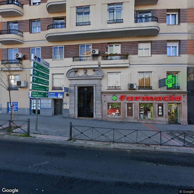 Street view near Farmacia in Madrid