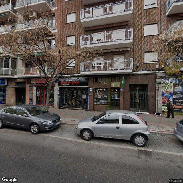 Street view near Farmacia in Madrid