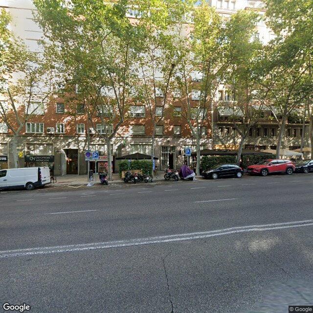 Street view near Farmacia in Madrid