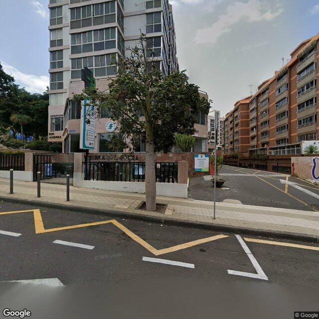 Street view near Farmacia Feria in Spain