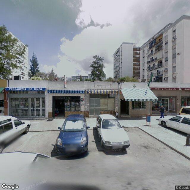 Street view near Farmacia Fernando Robina in Sevilla