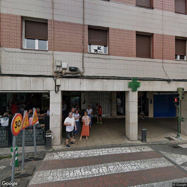 Street view near Farmacia Fernando Y Asun Gómez De Iturriaga in Sestao