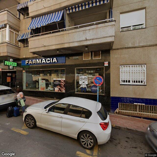 Street view near Farmacia Fragata in Torrevieja