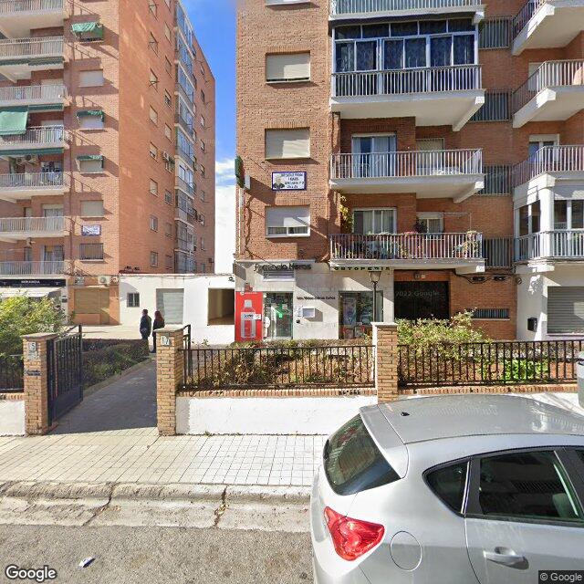 Street view near Farmacia Gálvez Lorente in Granada