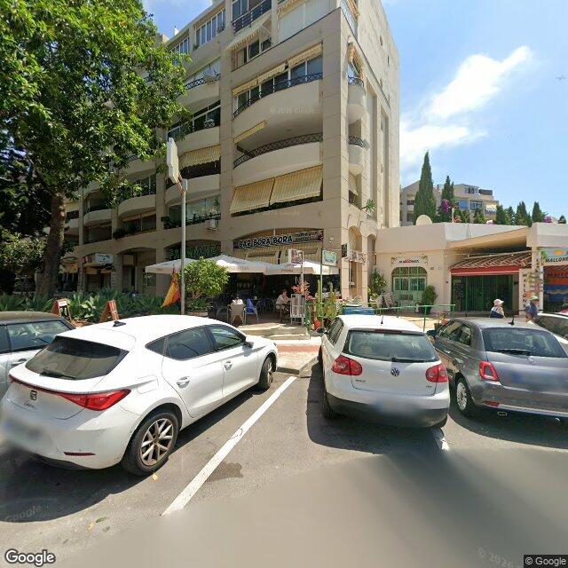 Street view near Farmacia Gamonal in Benalmádena