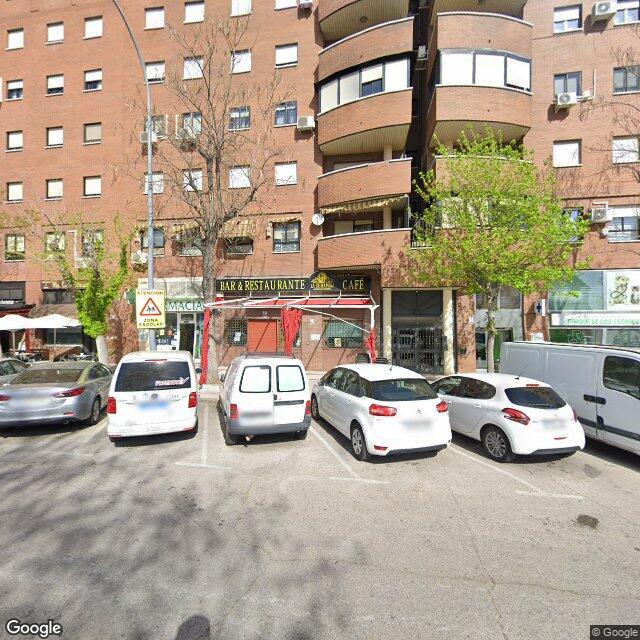 Street view near Farmacia García Hernández in Madrid