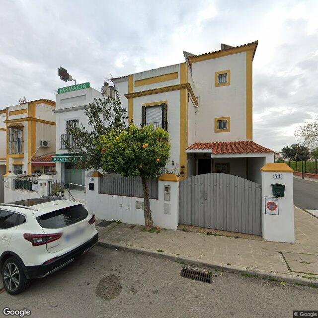 Street view near Farmacia García Saldaña in Castilleja de Guzmán