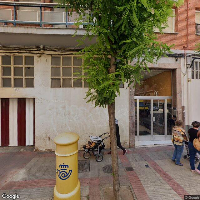 Street view near Farmacia Garnica Ortiz in Logroño