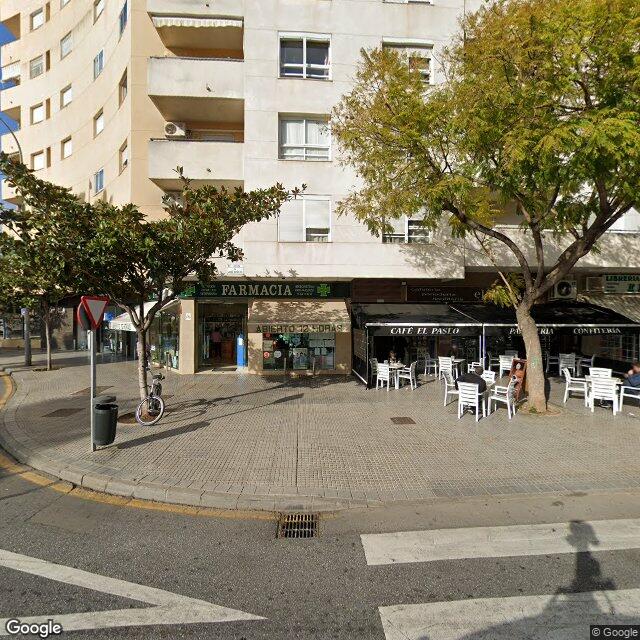 Street view near Farmacia Ginés Cabas García in Málaga