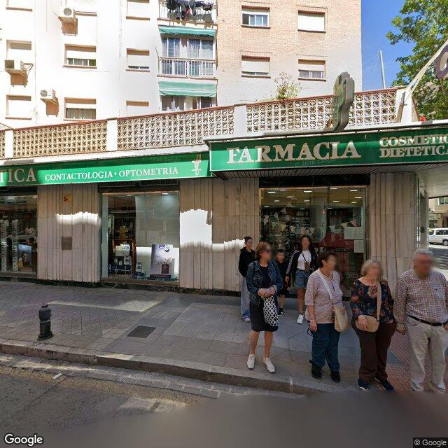 Street view near Farmacia González Y Vera in Granada