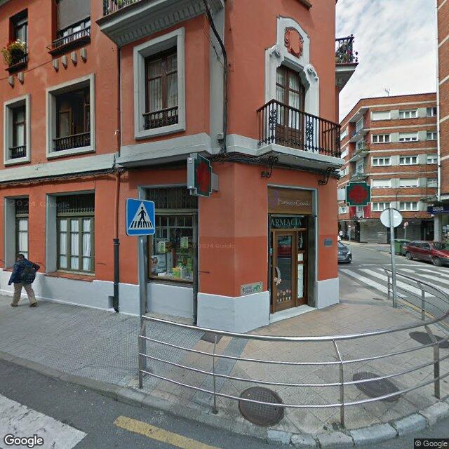 Street view near Farmacia Granda in Asturias