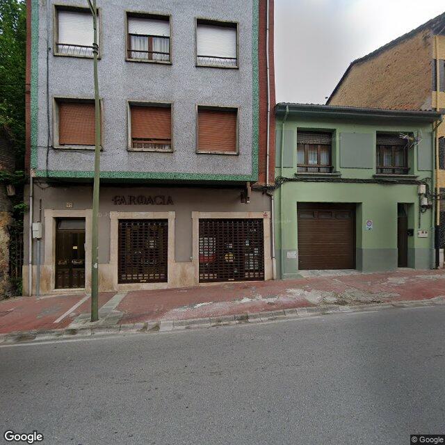 Street view near Farmacia Granda Alonso in Spain