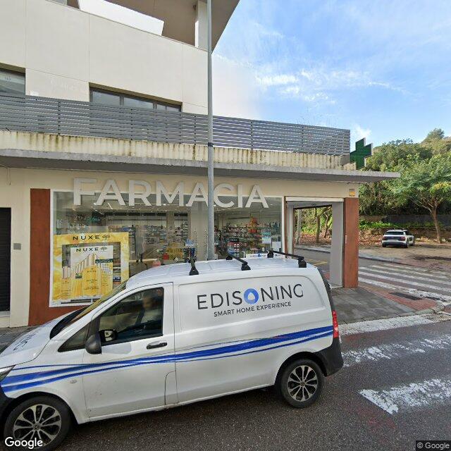Street view near Farmacia Guadiaro in Guadiaro