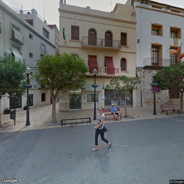 Street view near Farmacia Guimerá in Vinaròs