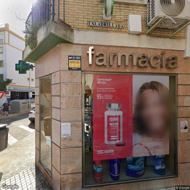 Street view near Farmacia Herrera in Sevilla