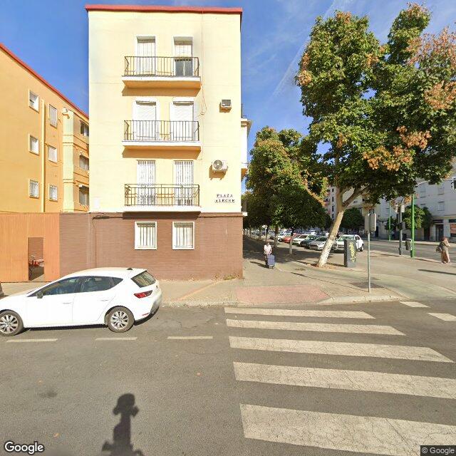 Street view near Farmacia Hispalis in Sevilla