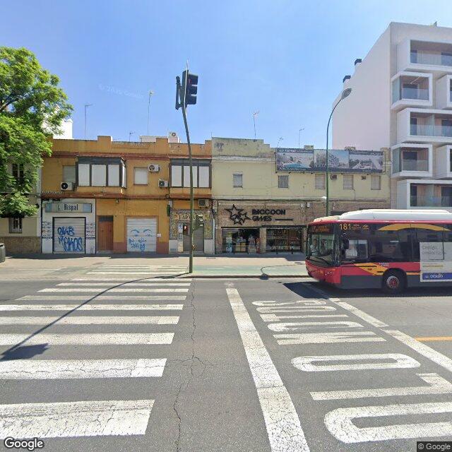 Street view near Farmacia Huerta Infantes in Sevilla