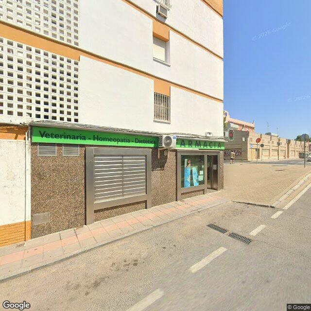 Street view near Farmacia Huerta Papachina in Sevilla