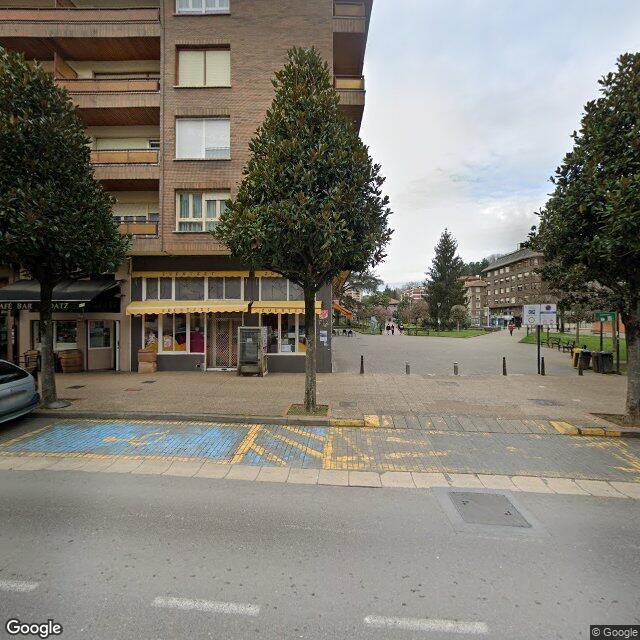 Street view near Farmacia Iranzu Solaun Martínez in Laudio / Llodio