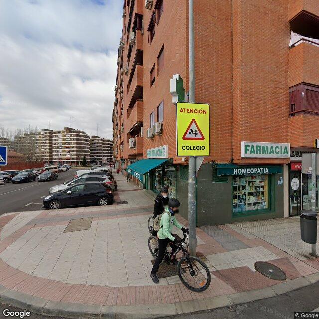 Street view near Farmacia Isabel Ortiz Muñoz in Fuenlabrada