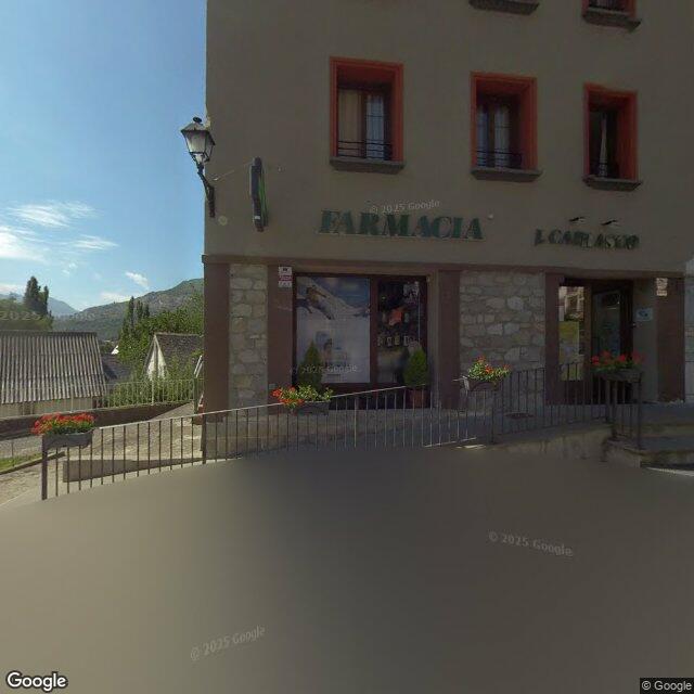 Street view near Farmacia J. Carrasco in Spain