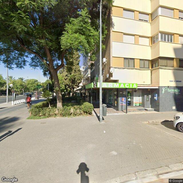 Street view near Farmacia Jaime Fernandez Saez in Sevilla (centro)