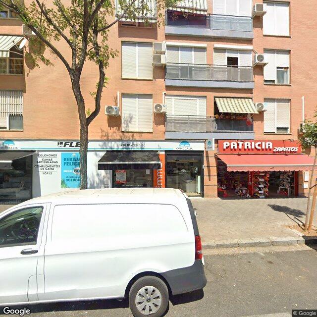 Street view near Farmacia Joaquin Alberto Venegas Reyes in Sevilla (norte de la Macarena)