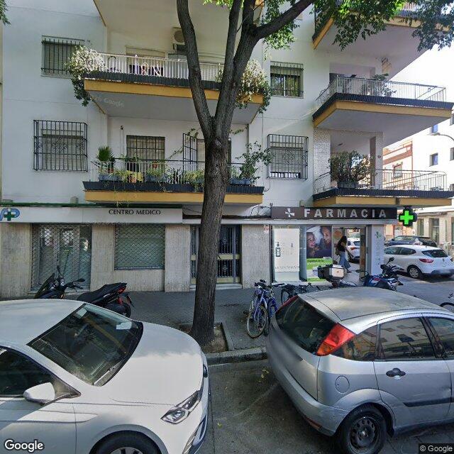 Street view near Farmacia Joaquín Ruíz Gutiérrez in Sevilla (macarena)