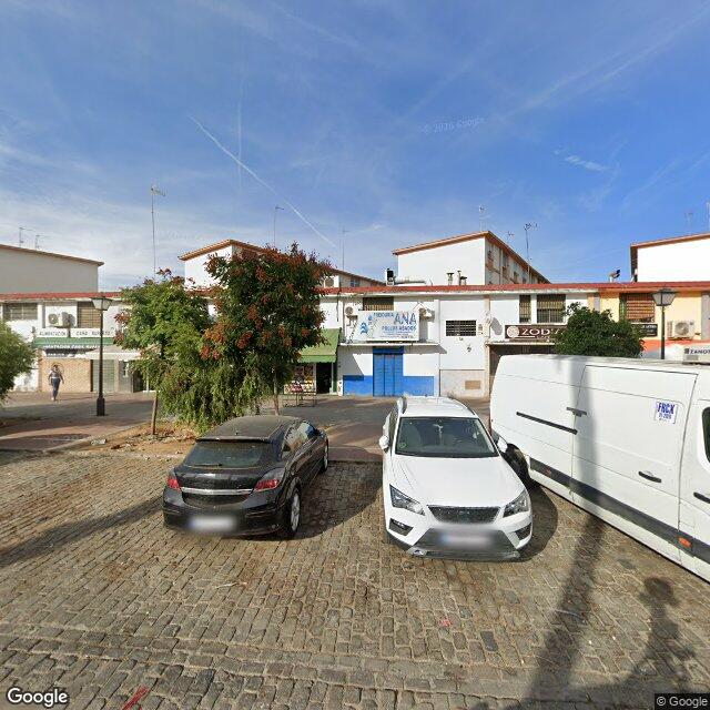 Street view near Farmacia Jose Mateos Venegas in Sevilla