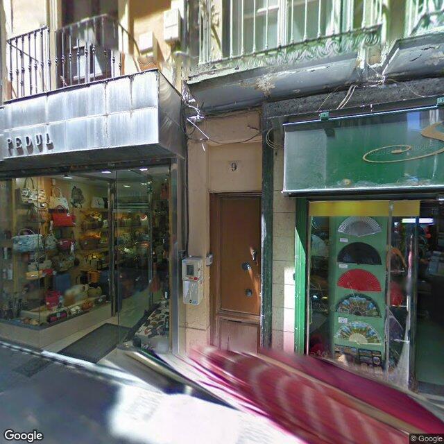 Street view near Farmacia Josefa Álvarez Mendoza in Granada