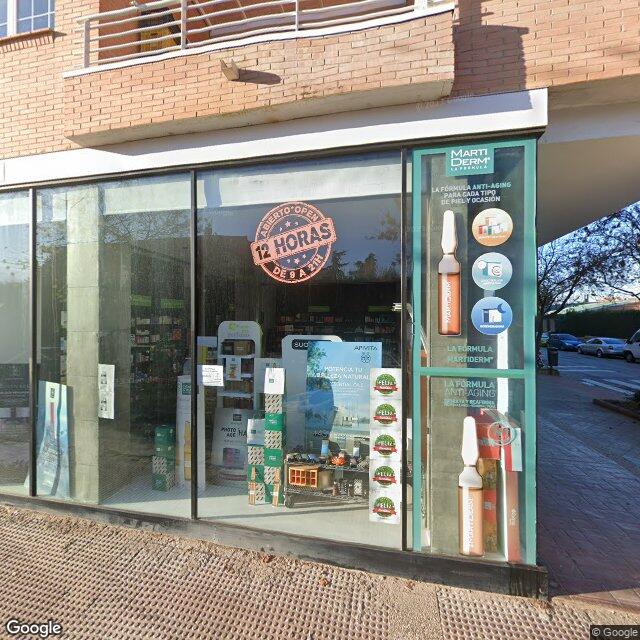 Street view near Farmacia Juan Angel Fernandez in Granada