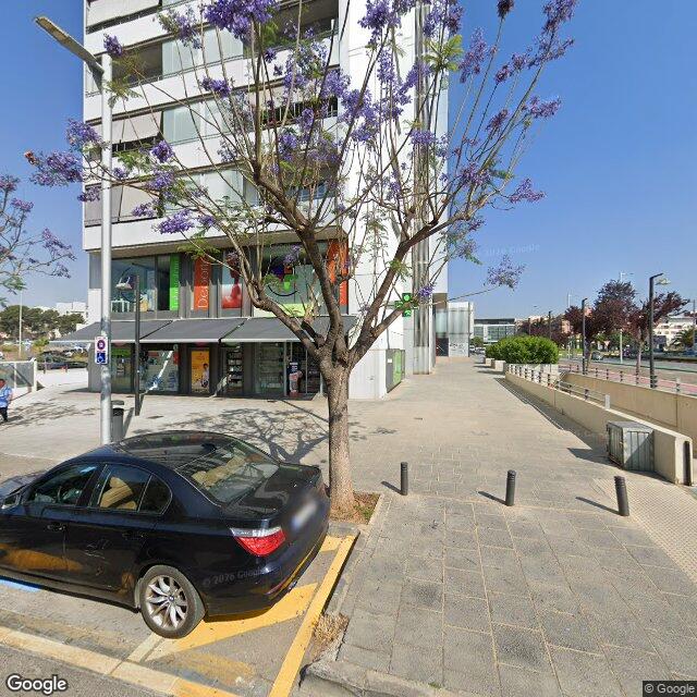 Street view near Farmacia Juan Carlos I in Torrent