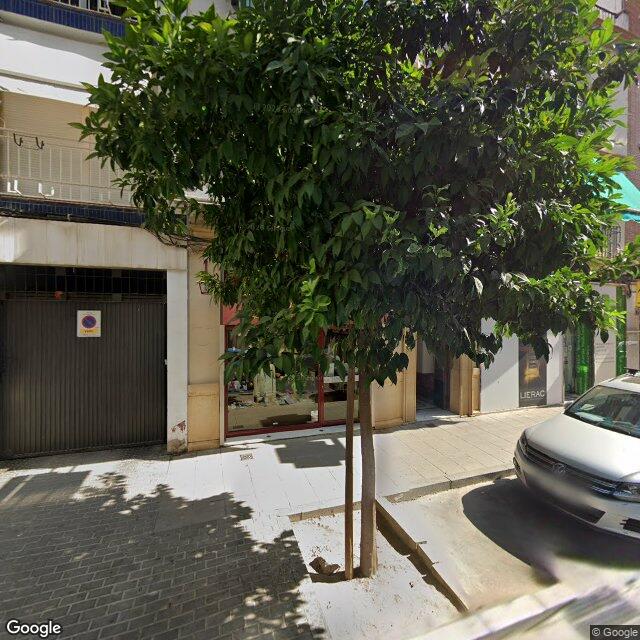 Street view near Farmacia Juan Fernández Melo in Sevilla