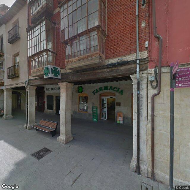 Street view near Farmacia Julián Lázaro Cebas in Spain