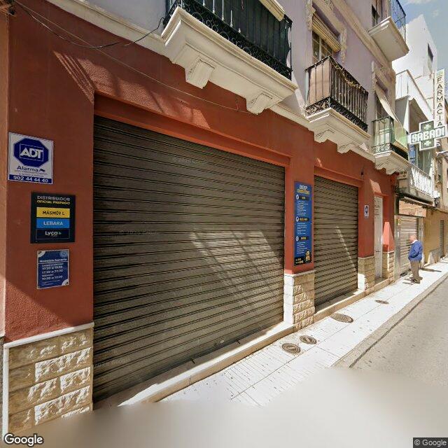 Street view near Farmacia López Rodríguez in Spain