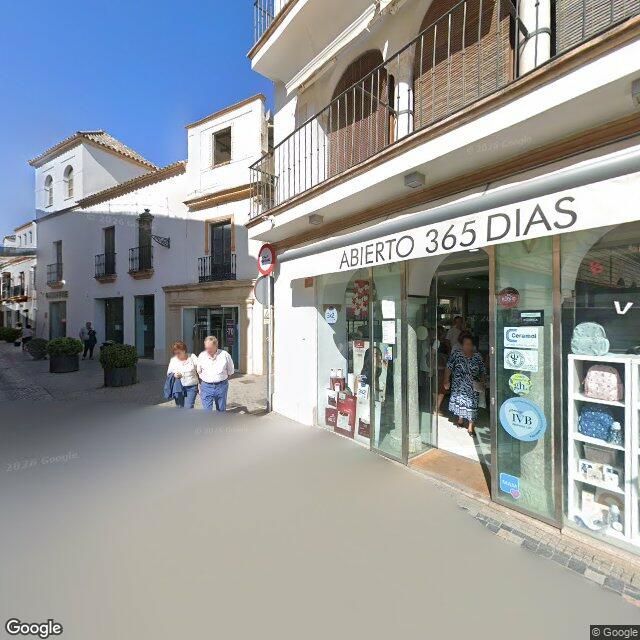Street view near Farmacia La Botica Blanca in Écija