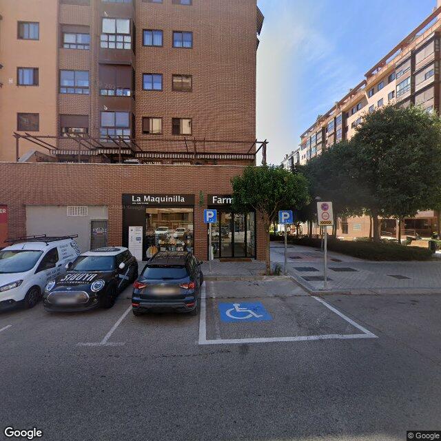 Street view near Farmacia La Maquinilla in Spain