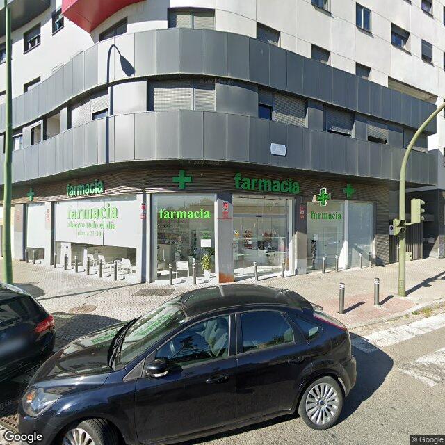 Street view near Farmacia La Rotonda in Sevilla