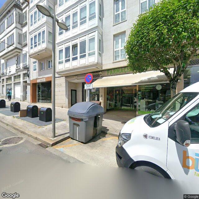 Street view near Farmacia Labella in Santiago de Compostela