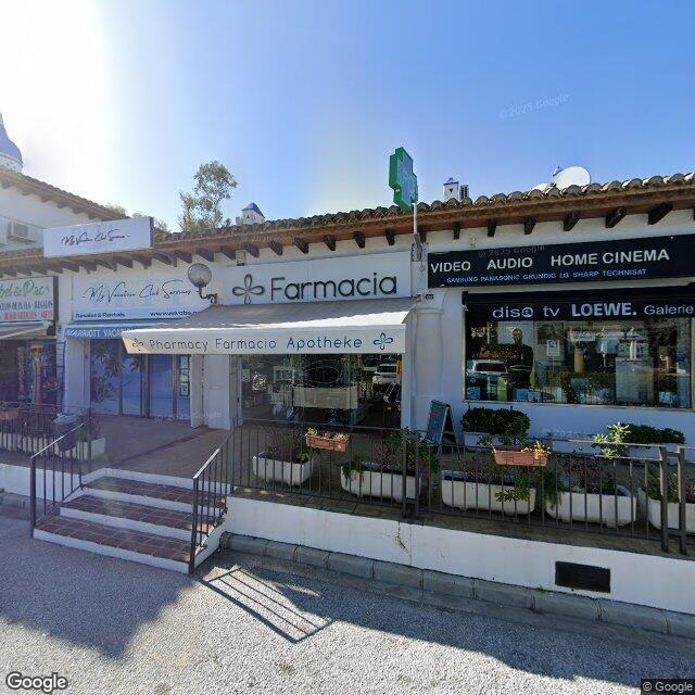 Street view near Farmacia Lasso in Marbella