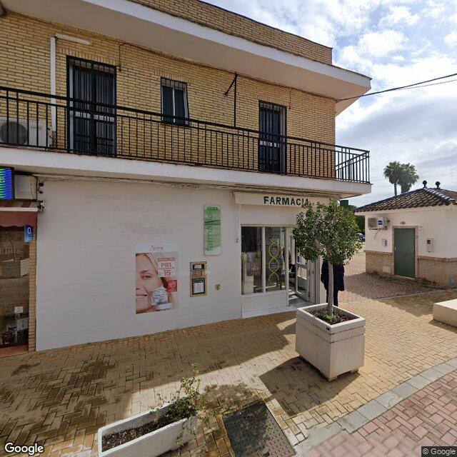Street view near Farmacia Ldo. Joaquín Vera in Santiponce