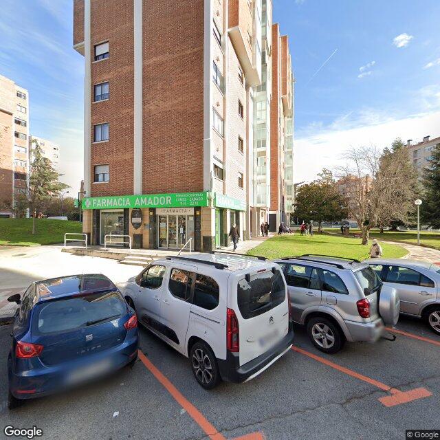 Street view near Farmacia Ldo. José Amador in Spain